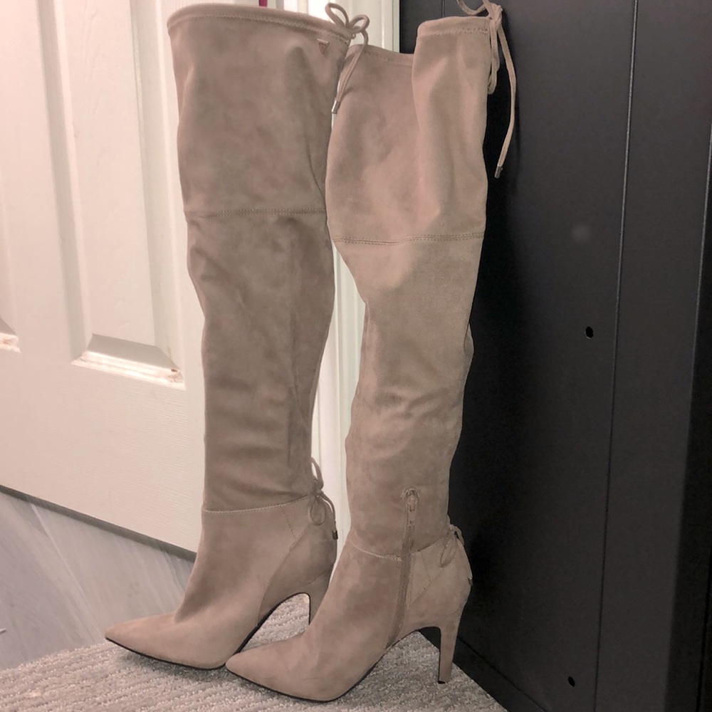 Guess boots